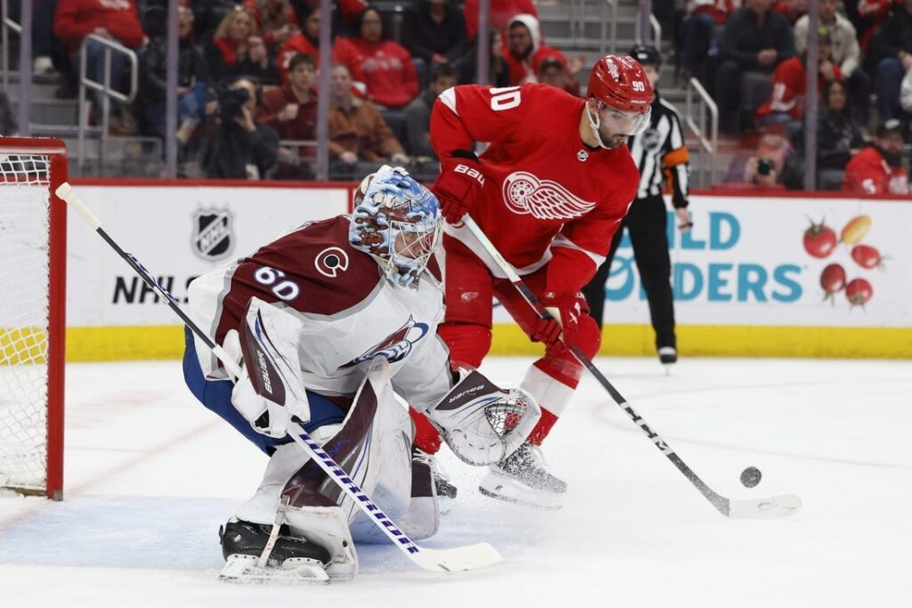 red wings