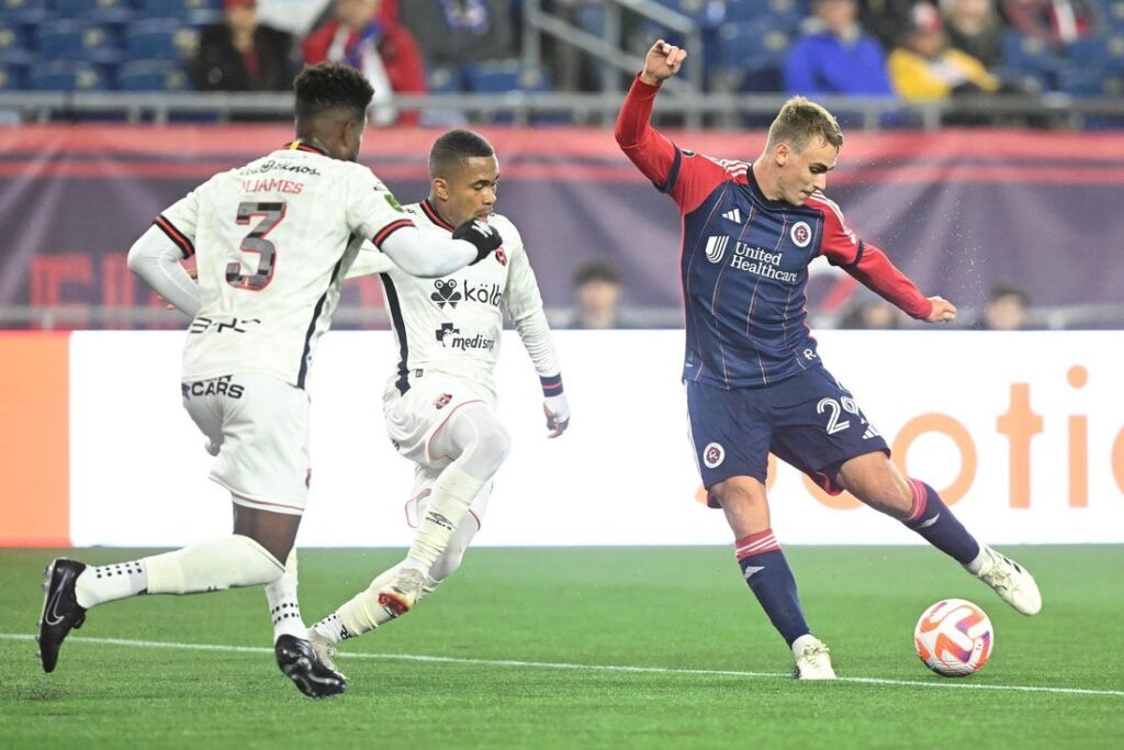 revolution, alajuelense