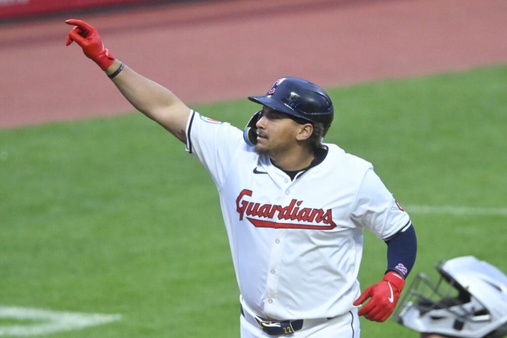 white sox, guardians
