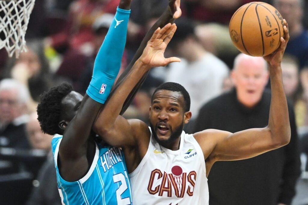 Hornets, Cavaliers