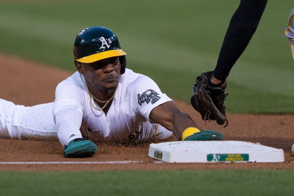 Athletics, Pirates