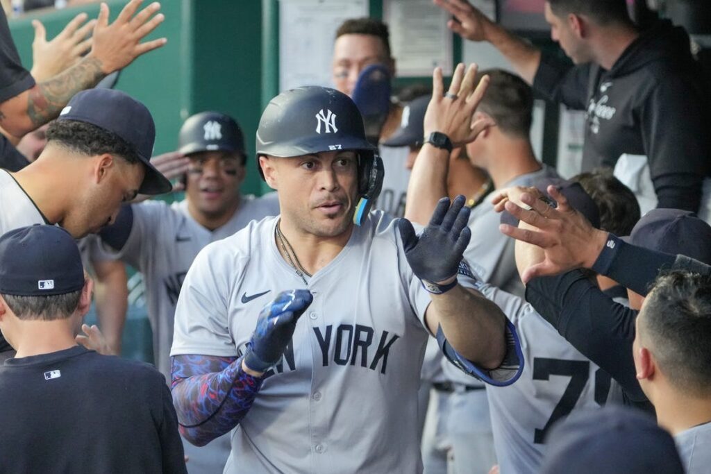 Yankees, Royals