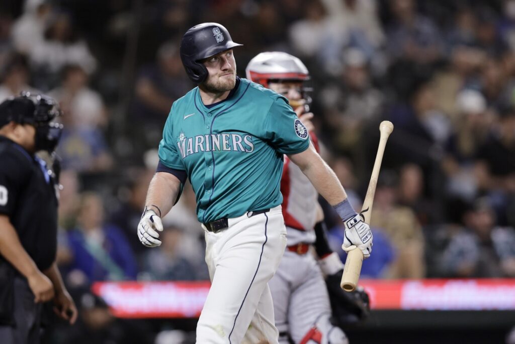 mariners strikes out