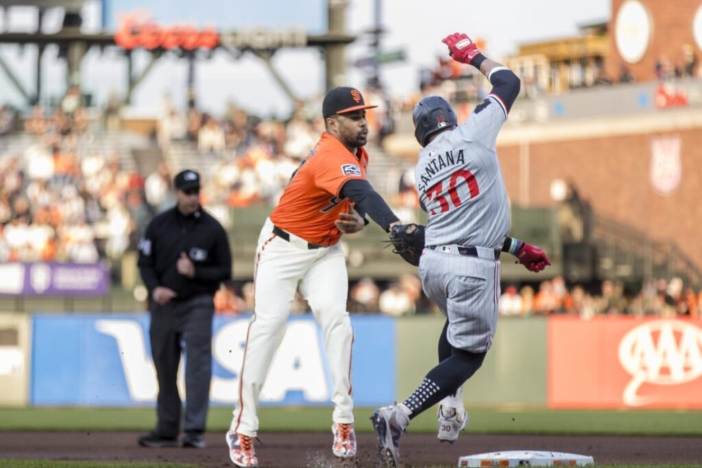 Giants, Twins
