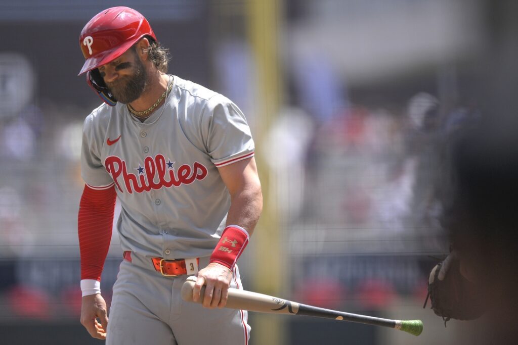Phillies, twins