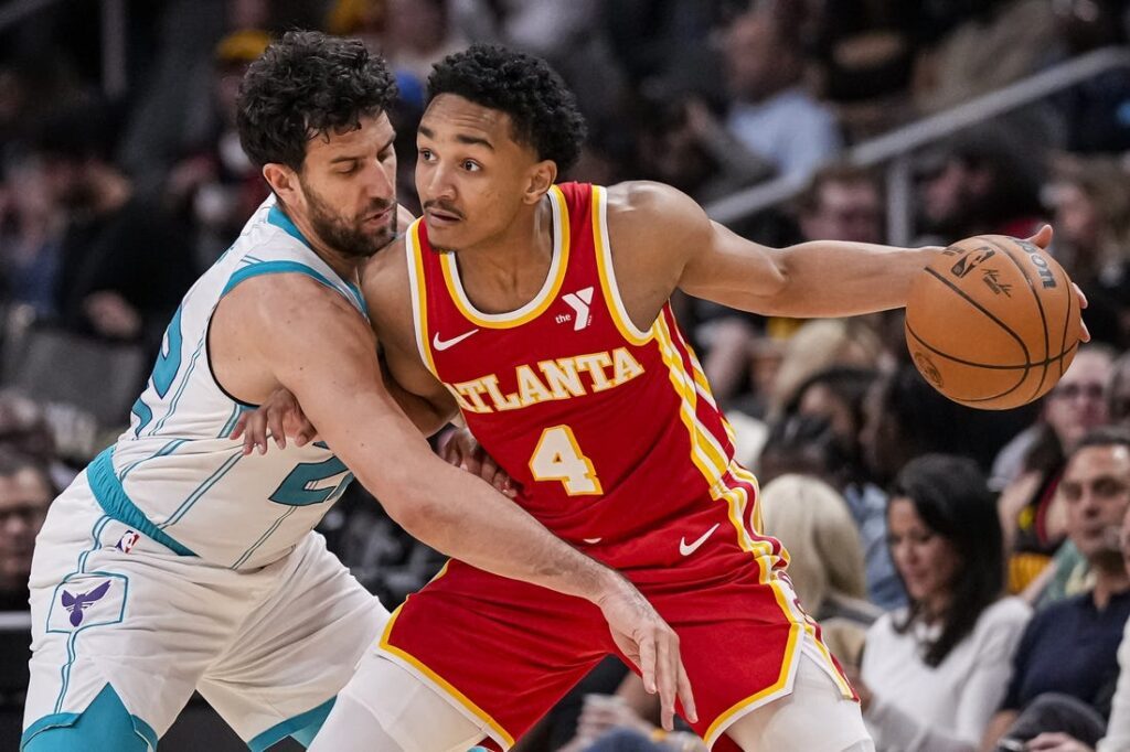 hawks hornets