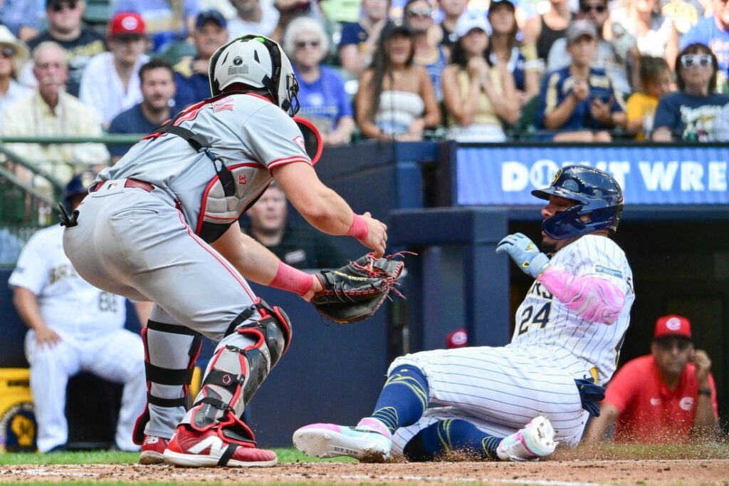 Brewers, Reds