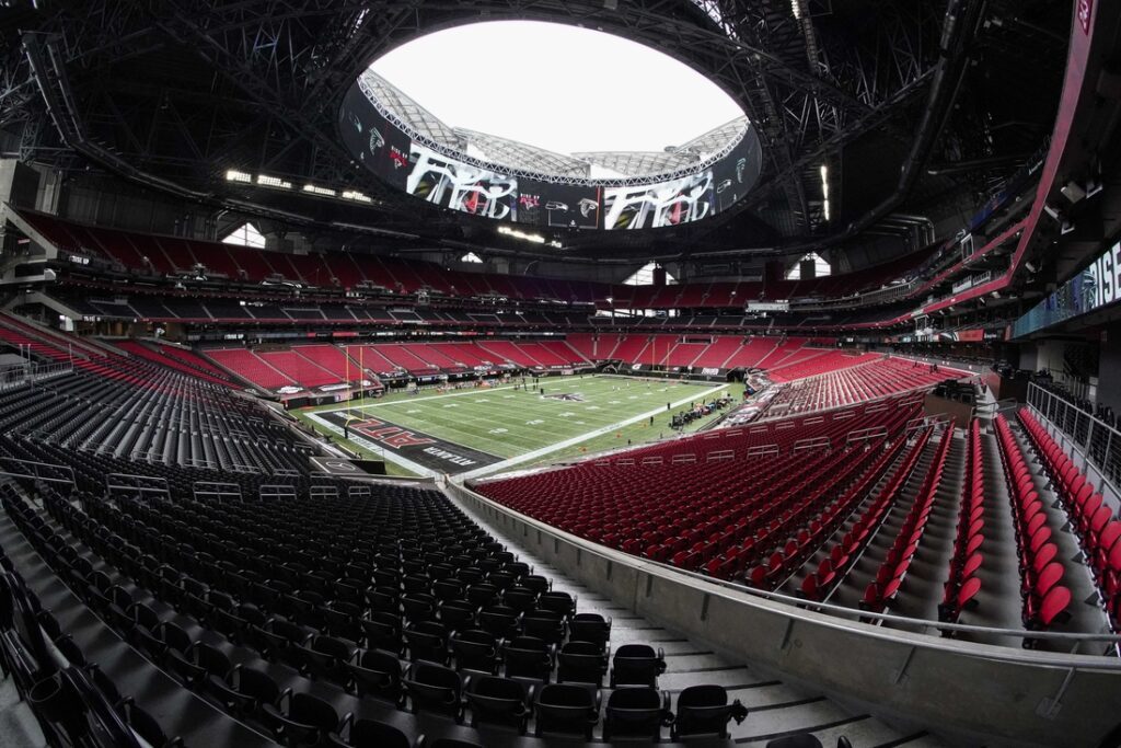 general view mercedes-benz stadium falcons 2020