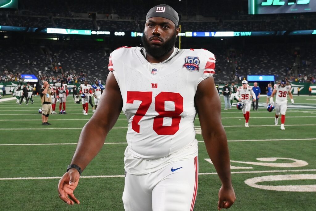 andrew thomas, giants