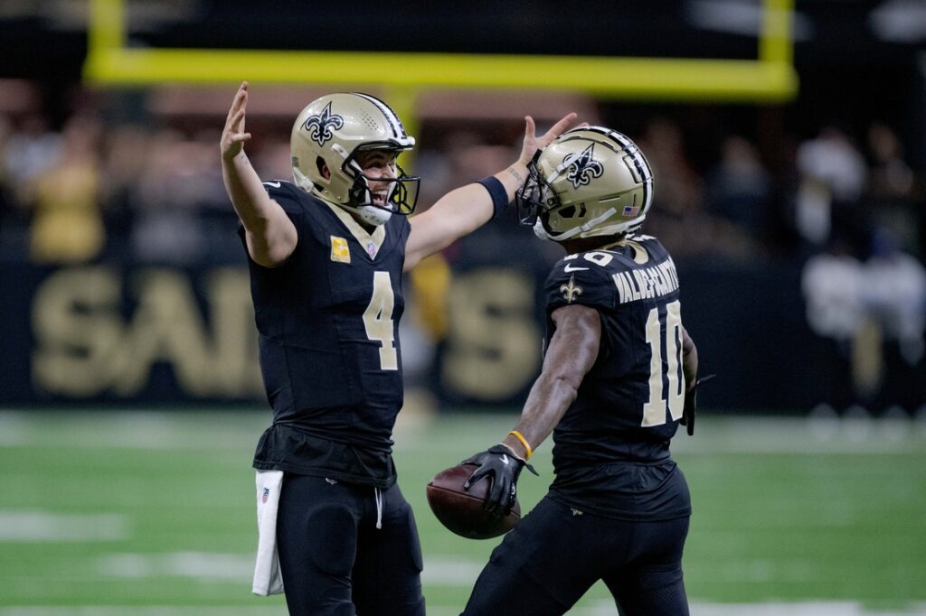 Saints Falcons Valdes