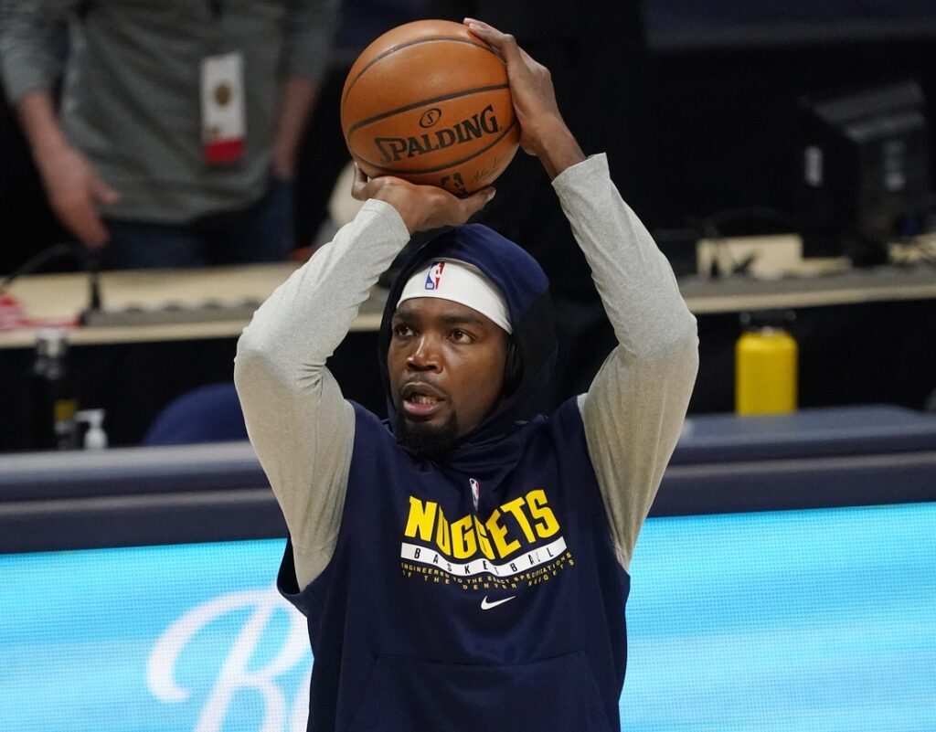 paul millsap warms