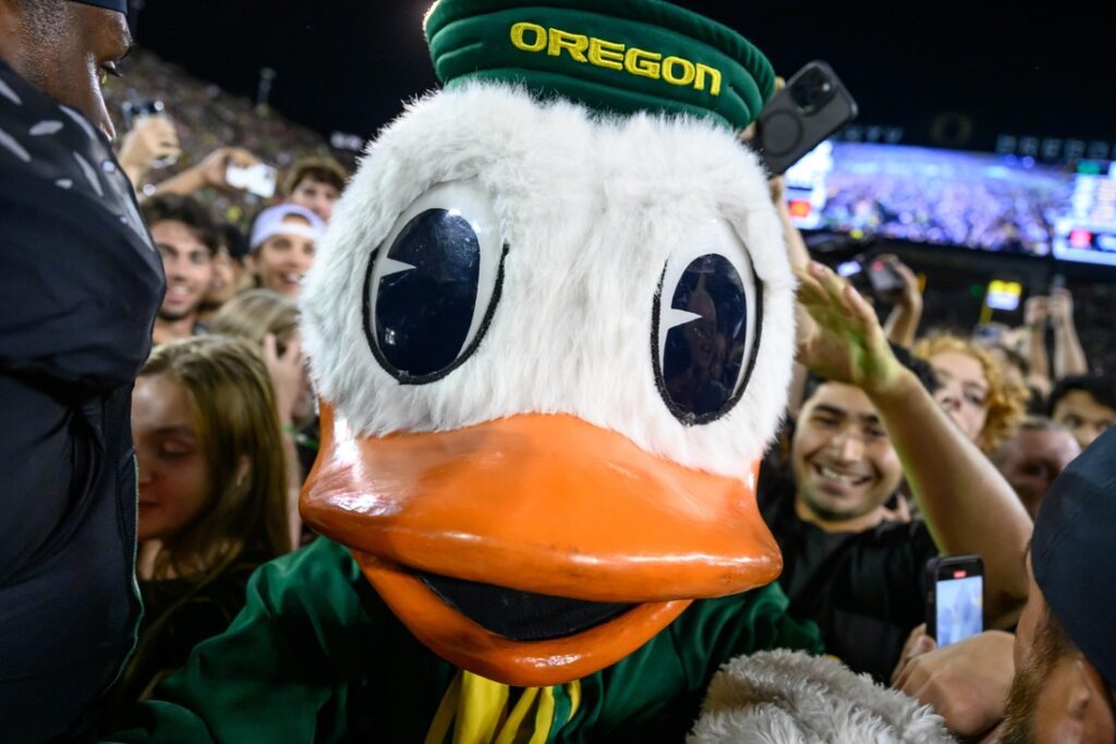 oregon ducks mascot