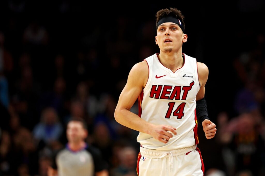 Tyler Herro reacts