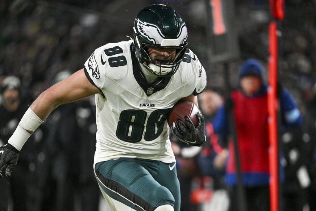 dallas goedert