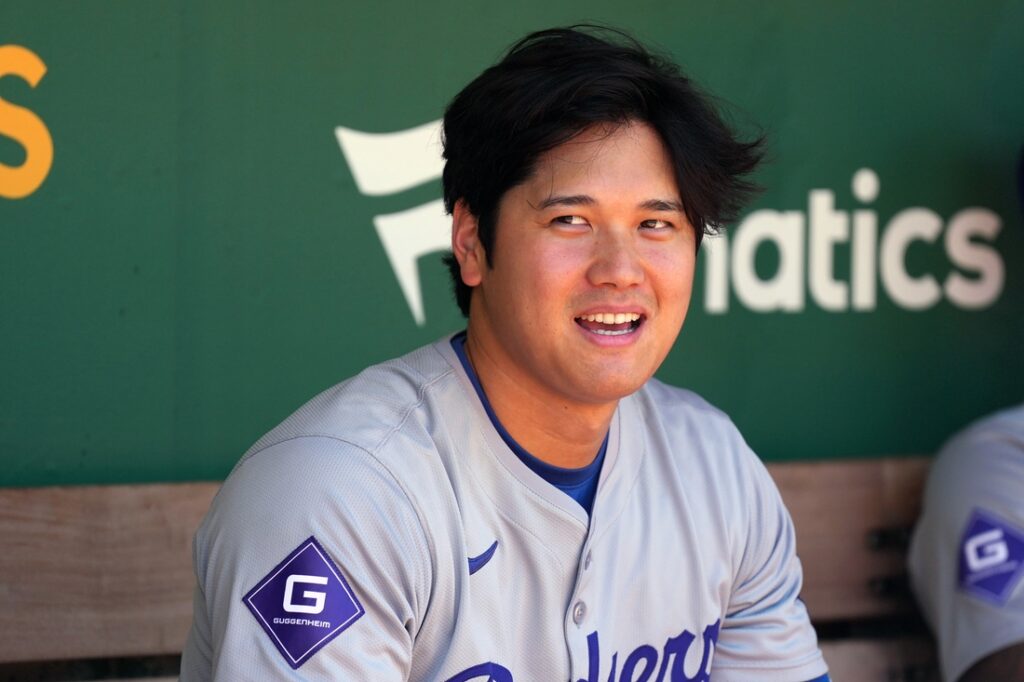 dodgers, ohtani, sits