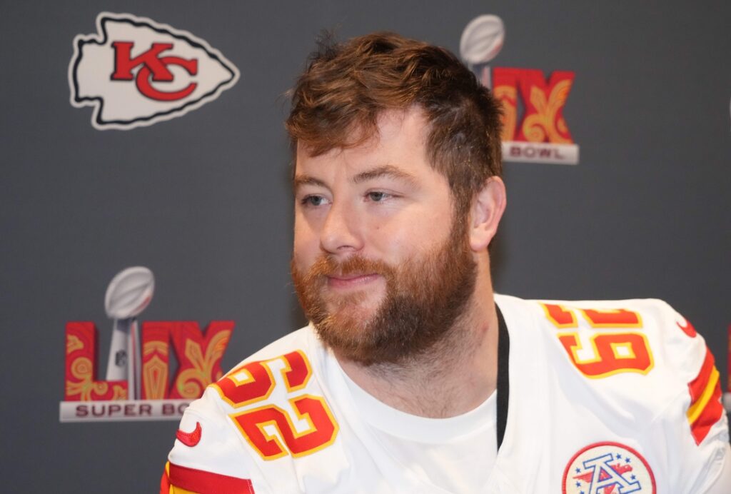 chiefs thuney