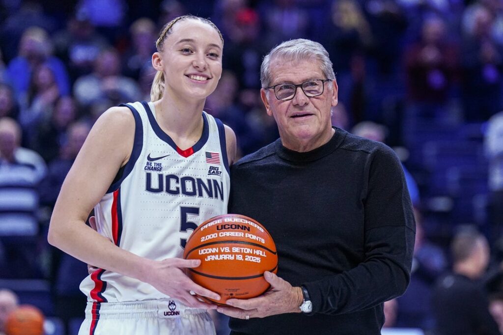 paige bueckers auriemma
