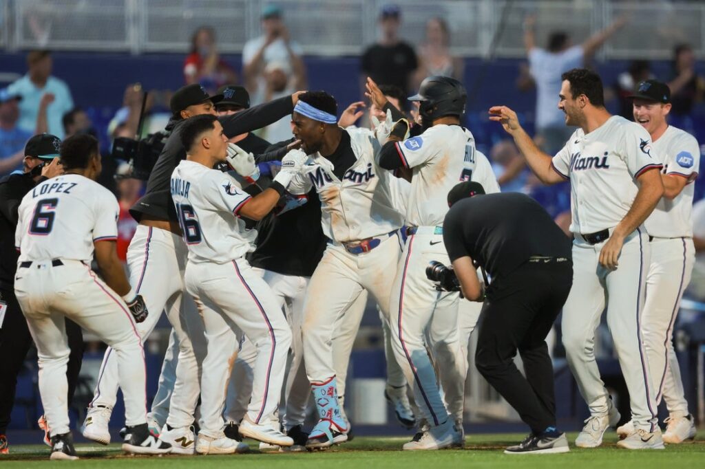 marlins, cubs