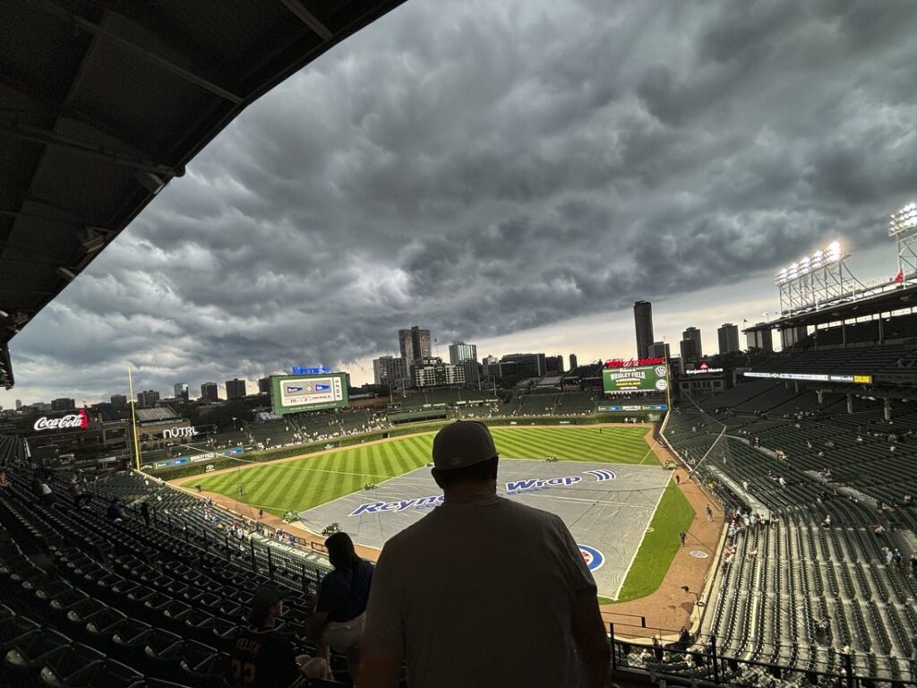 Brewers AND Cubs