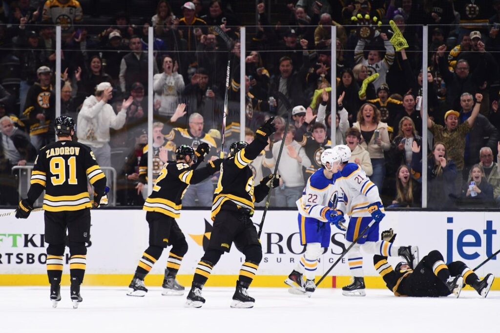 Bruins, Sabres