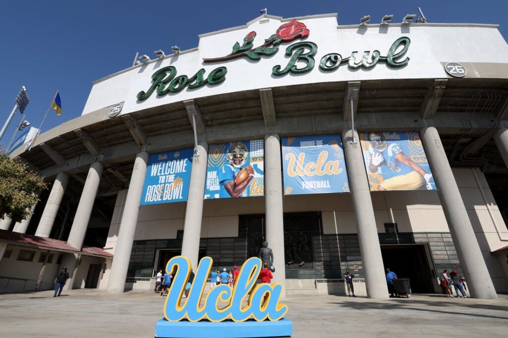 general view rose bowl ucla