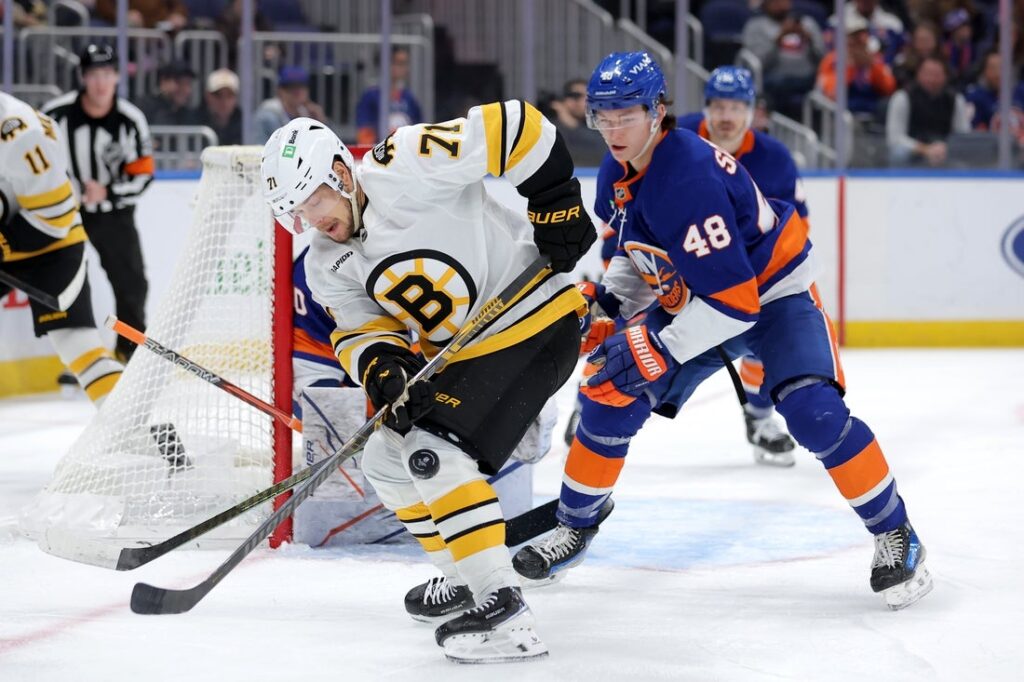 bruins islanders