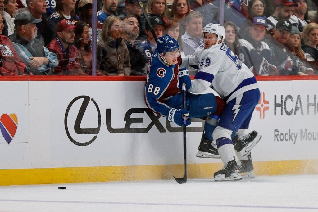 Lightning, Avalanche