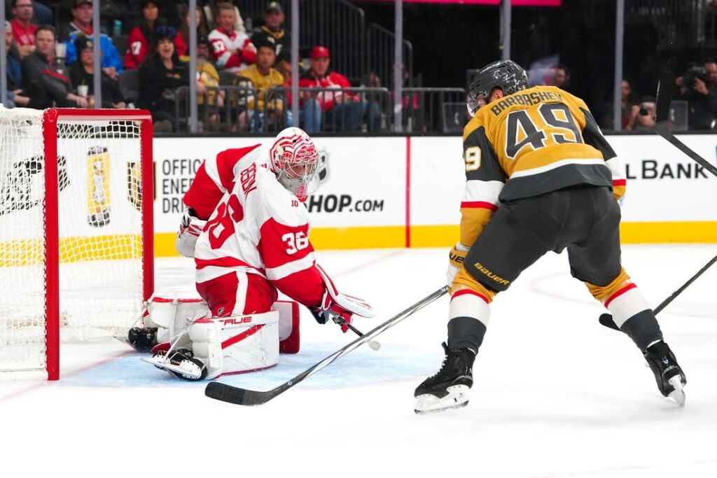 Red Wings, Golden Knights