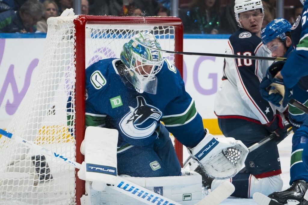 blue jackets canucks