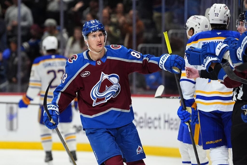 Avalanche, Sabres