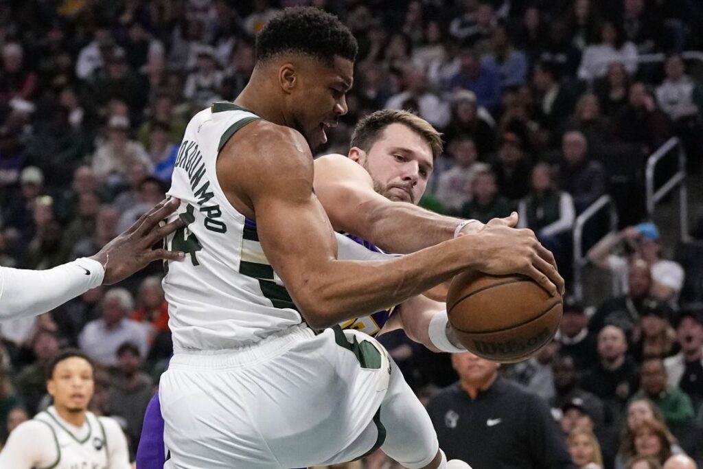 Lakers, Bucks