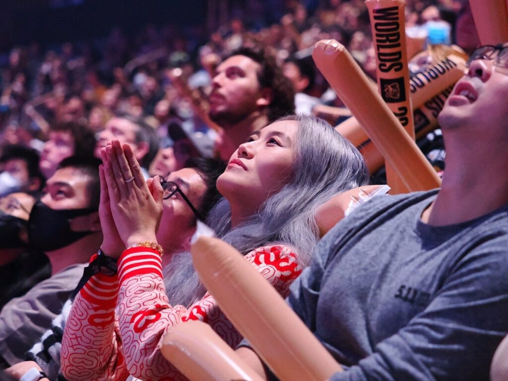 esports fans