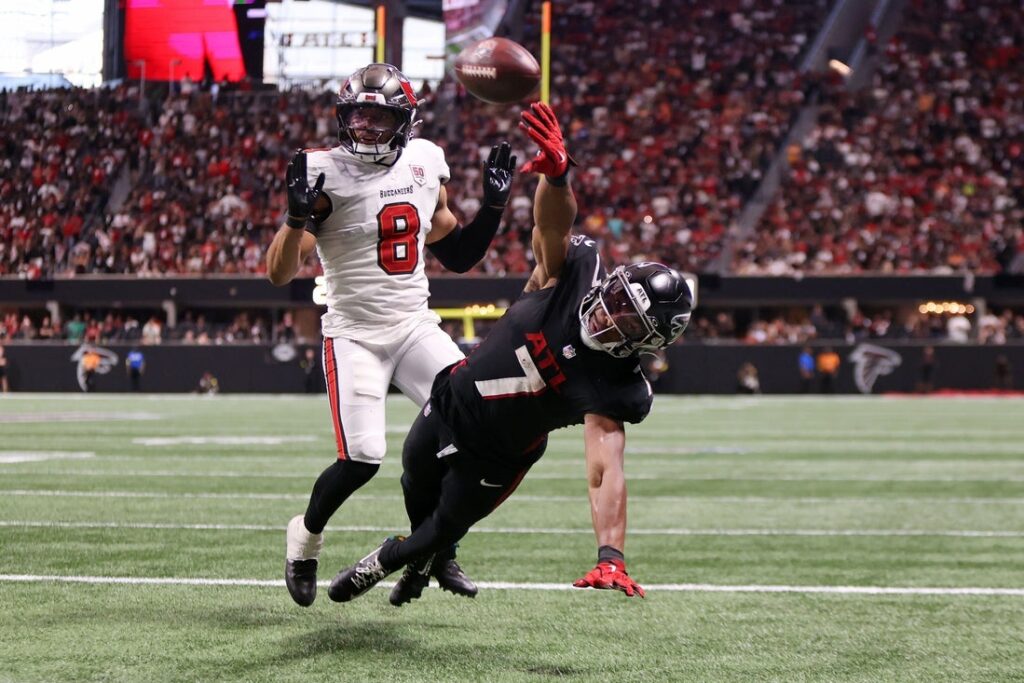 buccaneers, falcons