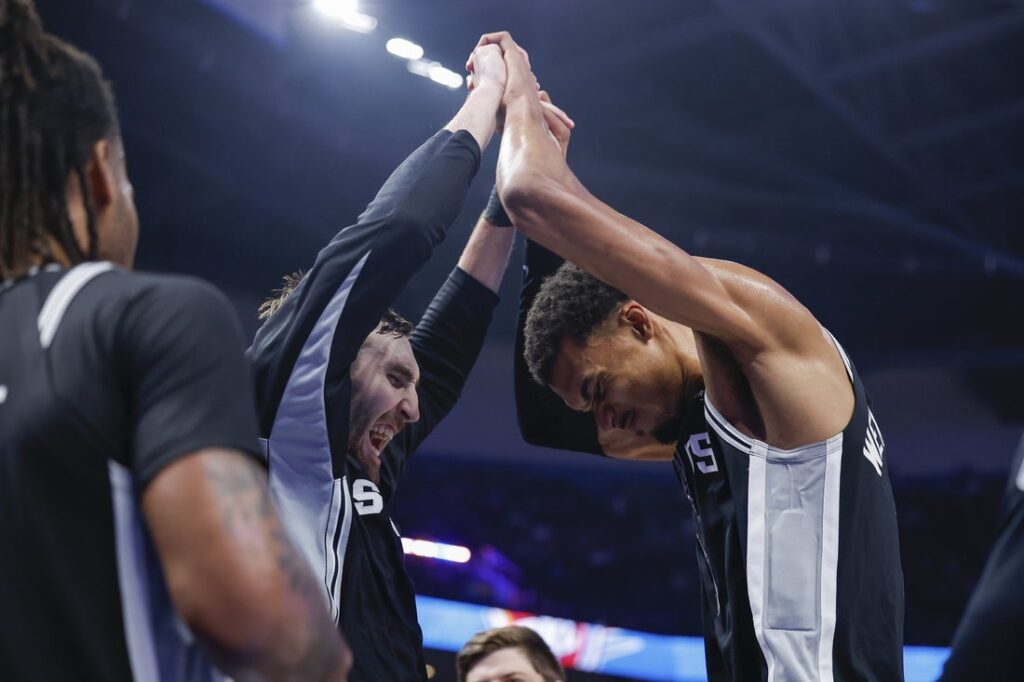 Spurs, Thunder